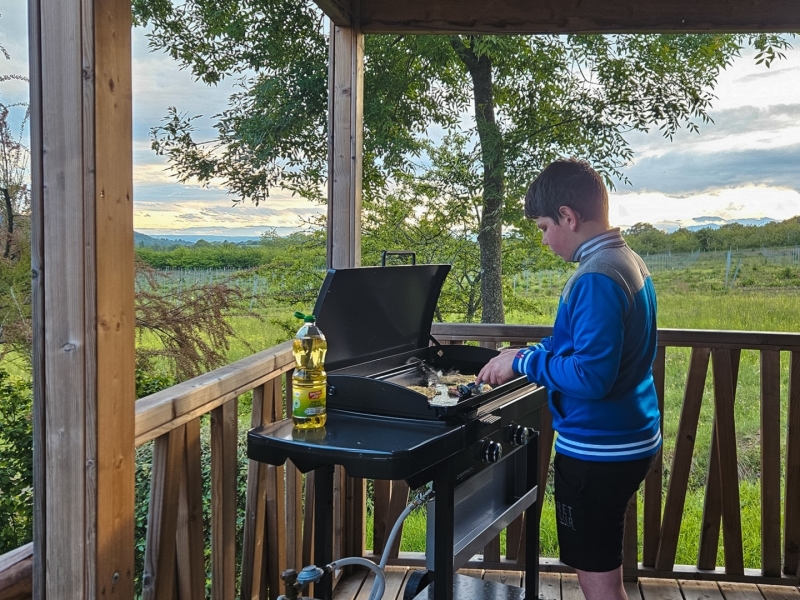 BBQ bij Camping les Arches Ardeche