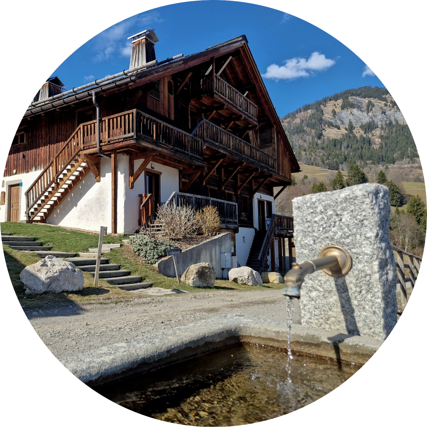 Ecolodge Le Toî du Monde buitenkant