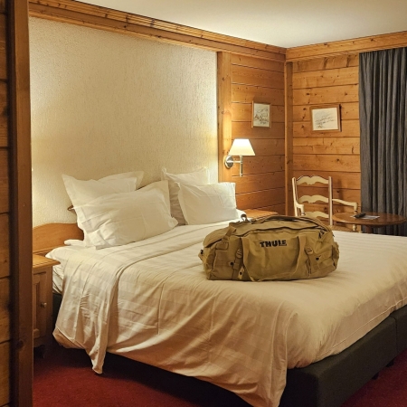 Familiekamer La Marmotte chaletstijl met houten details