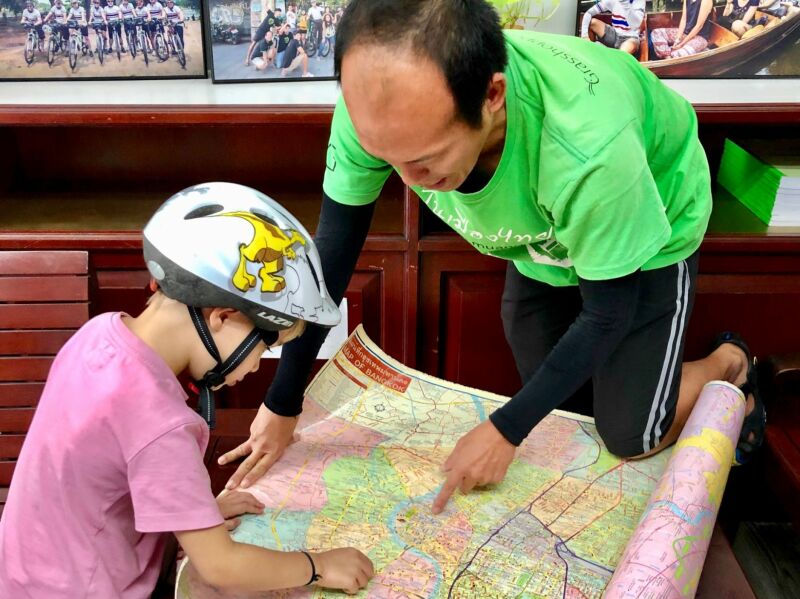 Fietsen in Bangkok met kinderen