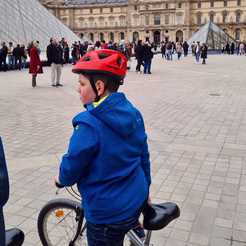 Fietsen in Parijs met een tiener
