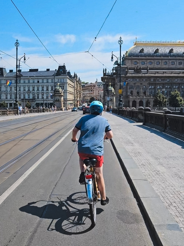 Fietsen in Praag met BajaBikes