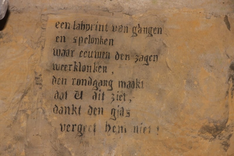 Fluweelengrot Valkenburg met gezin