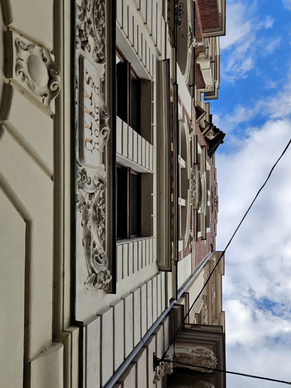Gevel in Praag Dan Brown locaties