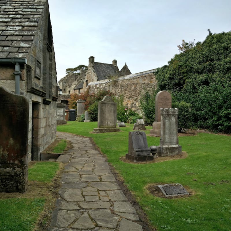 Begraafplaats achter Aberdour Castle
