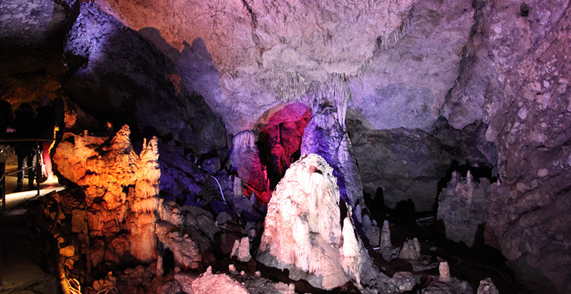 Grotten van Han met kinderen