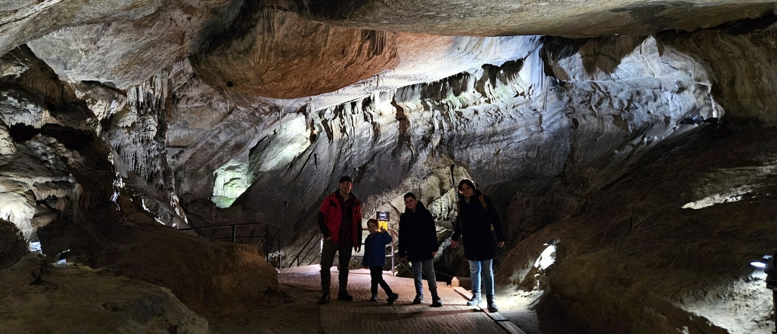 Grotten van Remouchamps met gezin