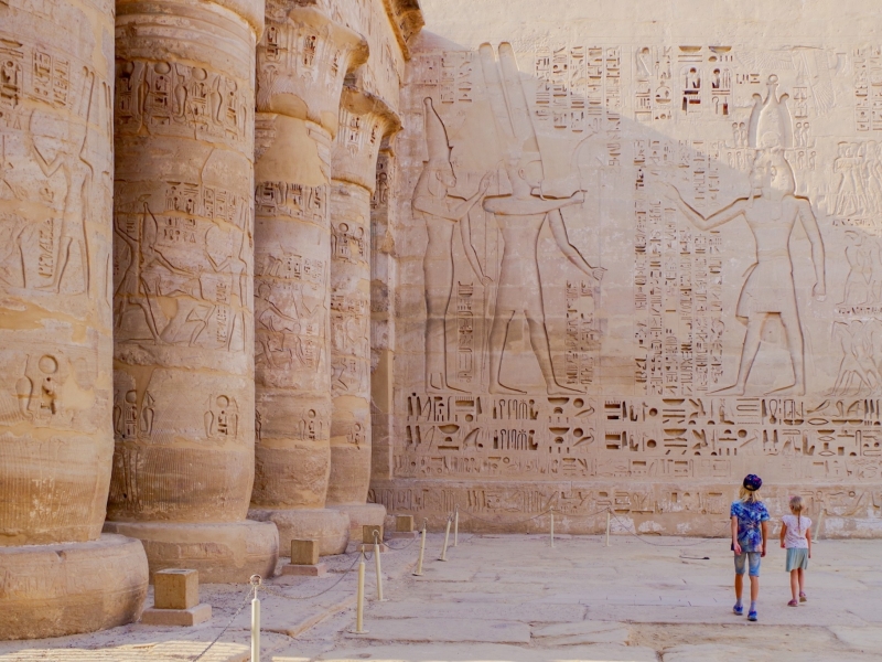 Habu tempel met kinderen Habu tempel met kinderen