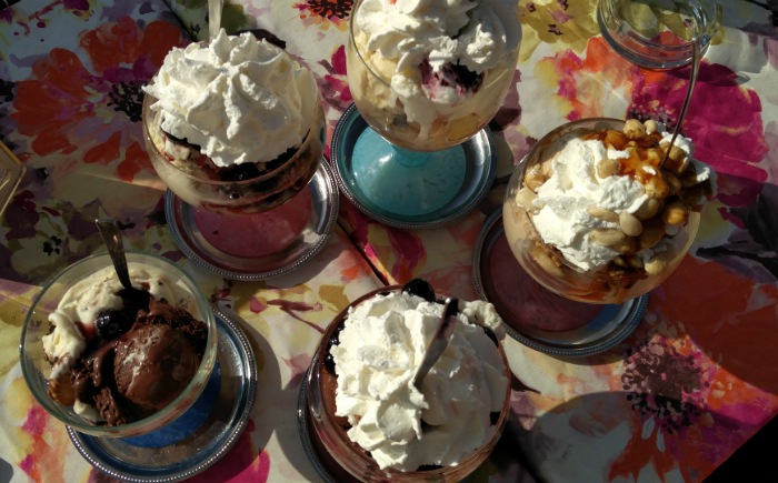IJs eten in Bardolino met kinderen bij Cristallo (Gardameer)