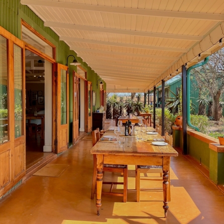 Kindvriendelijk Three Tree Hill lodge veranda
