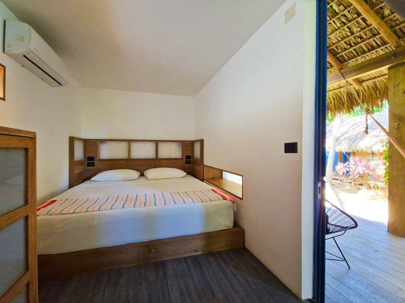 Kingsize bed Restaurant eten bij NOMA San Agustinillo Mexico Kingsize bed Restaurant eten bij NOMA San Agustinillo Mexico