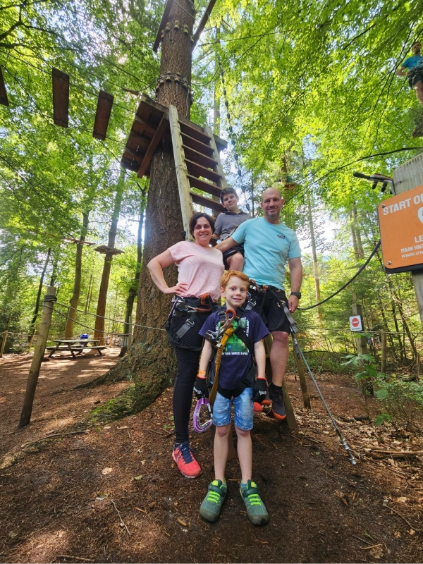 Klimpark Apeldoorn Klimbos met gezin