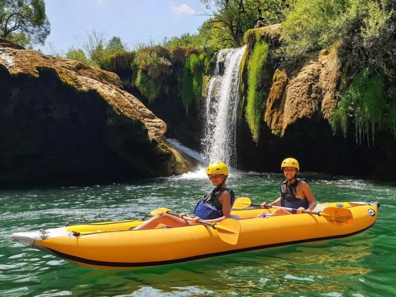 Kajakken in Kroatië met tiener