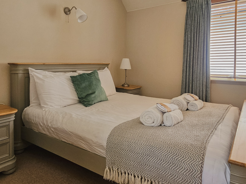 Master bedroom Glen Clova Hotel & Lodges