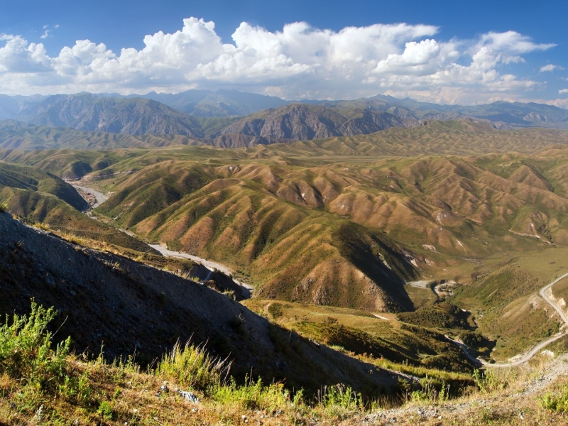 Natuur Kirgizië met gezin