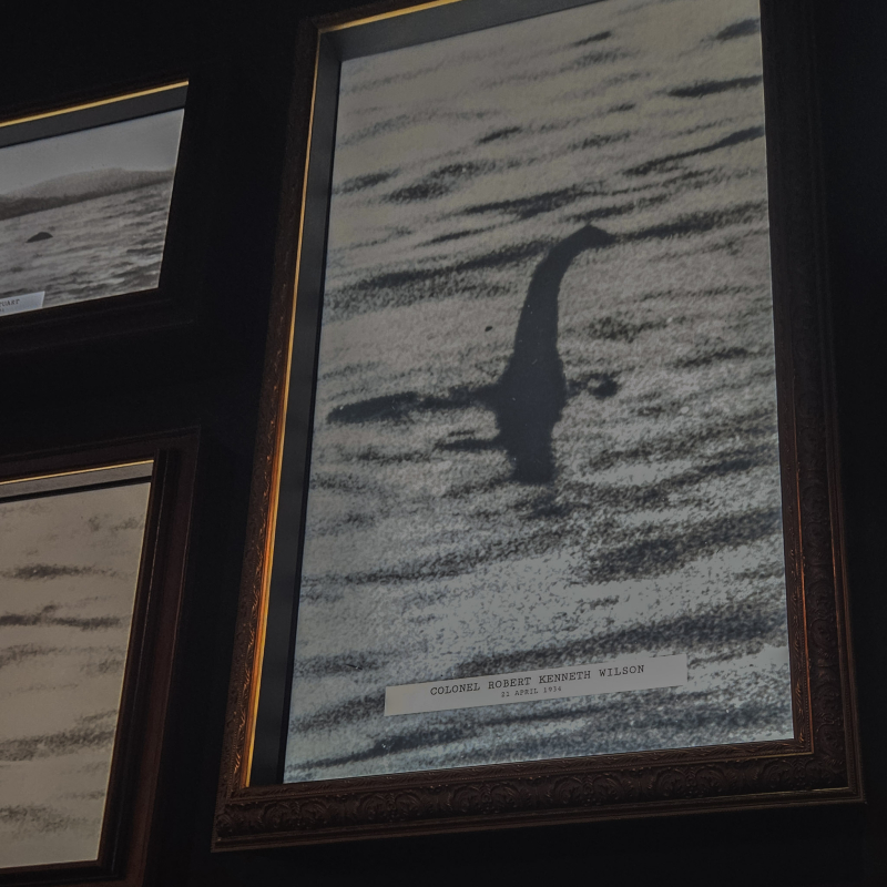 Nessie bij Loch Ness Experience Drumnadrochit