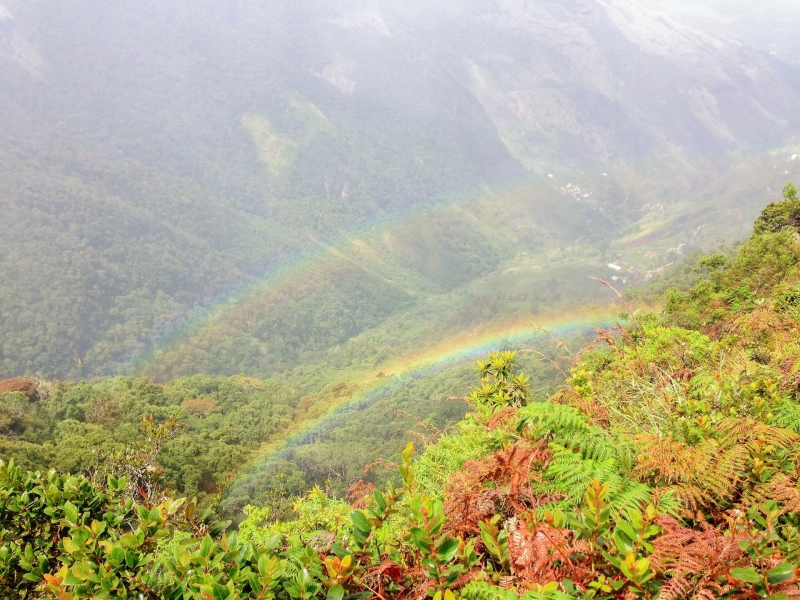 Regenboog bij World's End Horton Plains