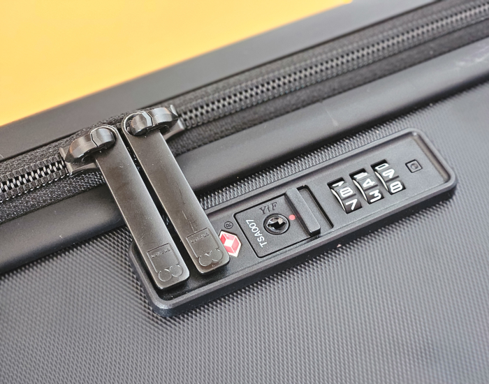 Review TSA LEVEL8 Voyageur Check-in 28