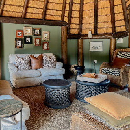Rhino River Lodge Manyoni Private Game Reserve