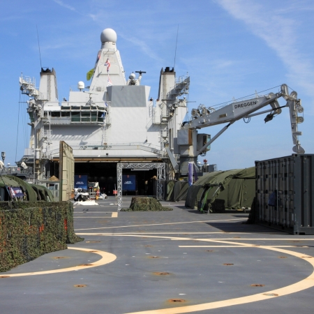 SAIL Marineschip Zr.Ms. Karel Doorman dek