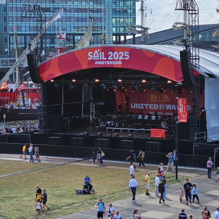 Sail on Stage