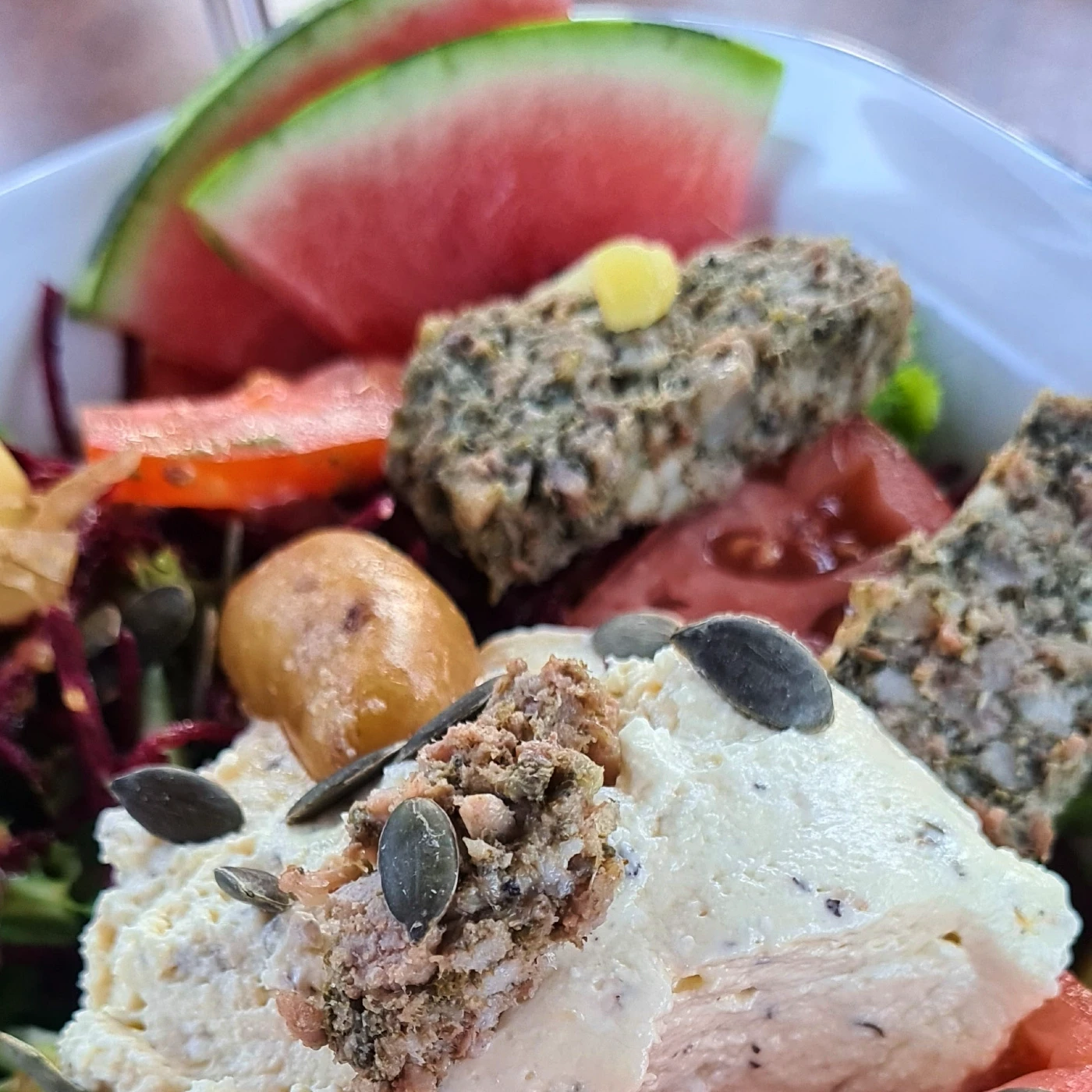 Salade bij La Péniche in Tournon-sur-Rhône