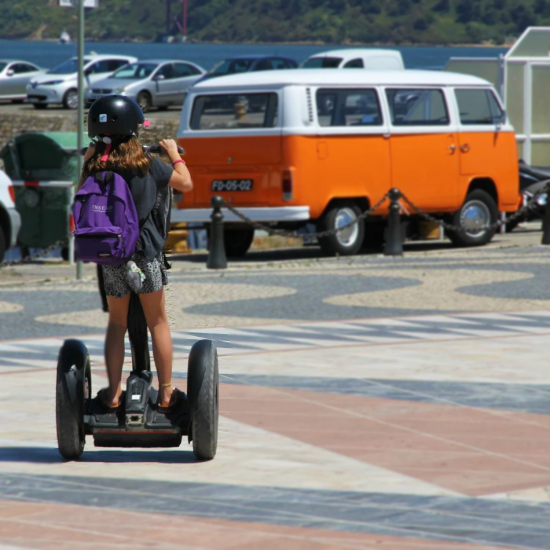 Segway in Lissabon met oudere kinderen