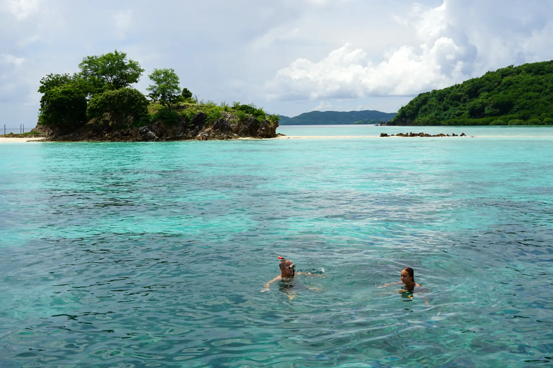 Snorkelen tijdens de Coron El Nido expeditie met een tiener