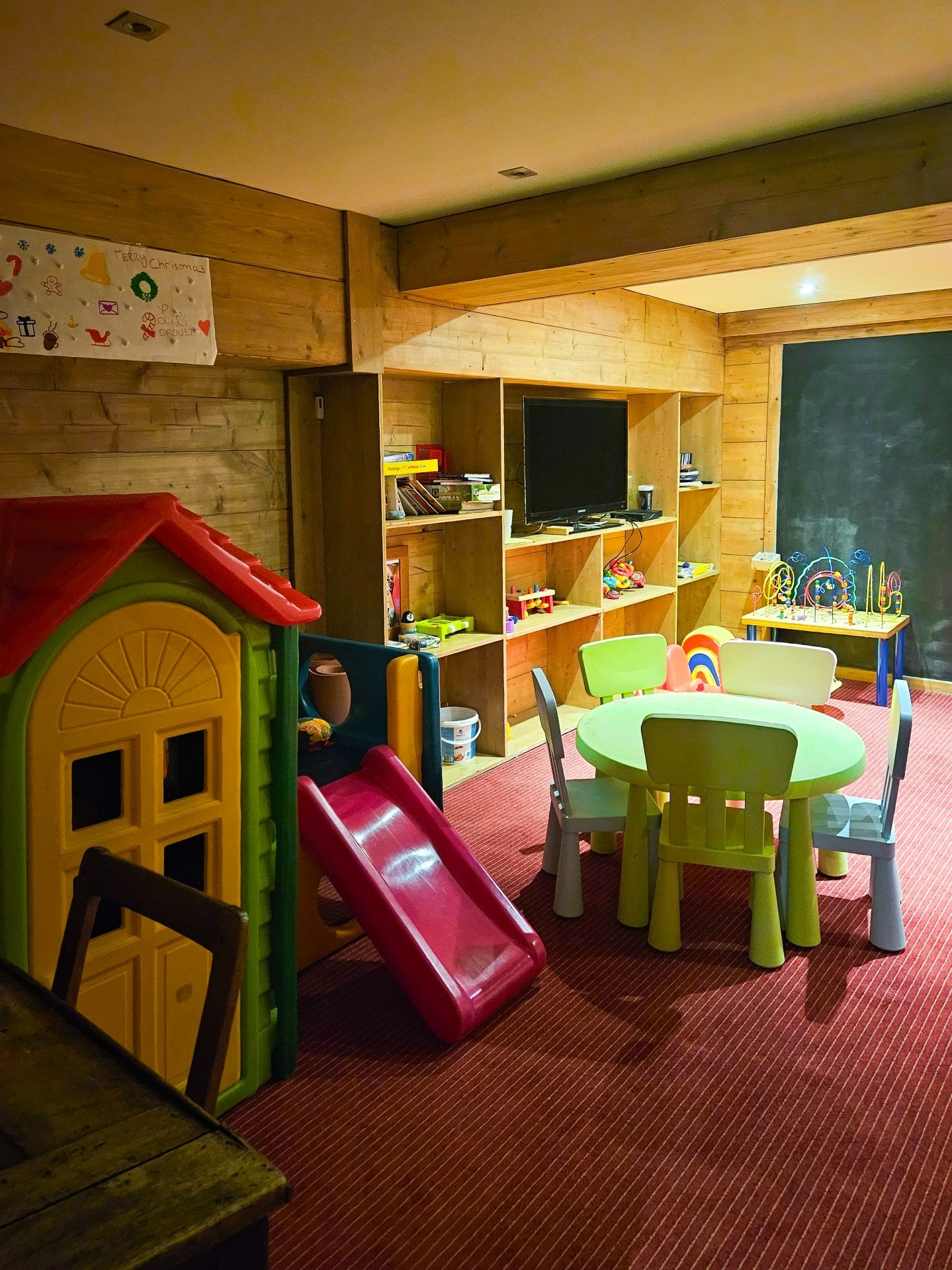 Speelkamer kinderen La Marmotte familiehotel