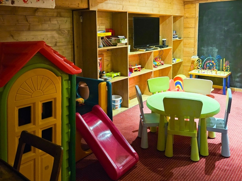 Speelkamer kinderen La Marmotte familiehotel