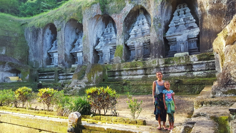 Tempels op Bali met kinderen