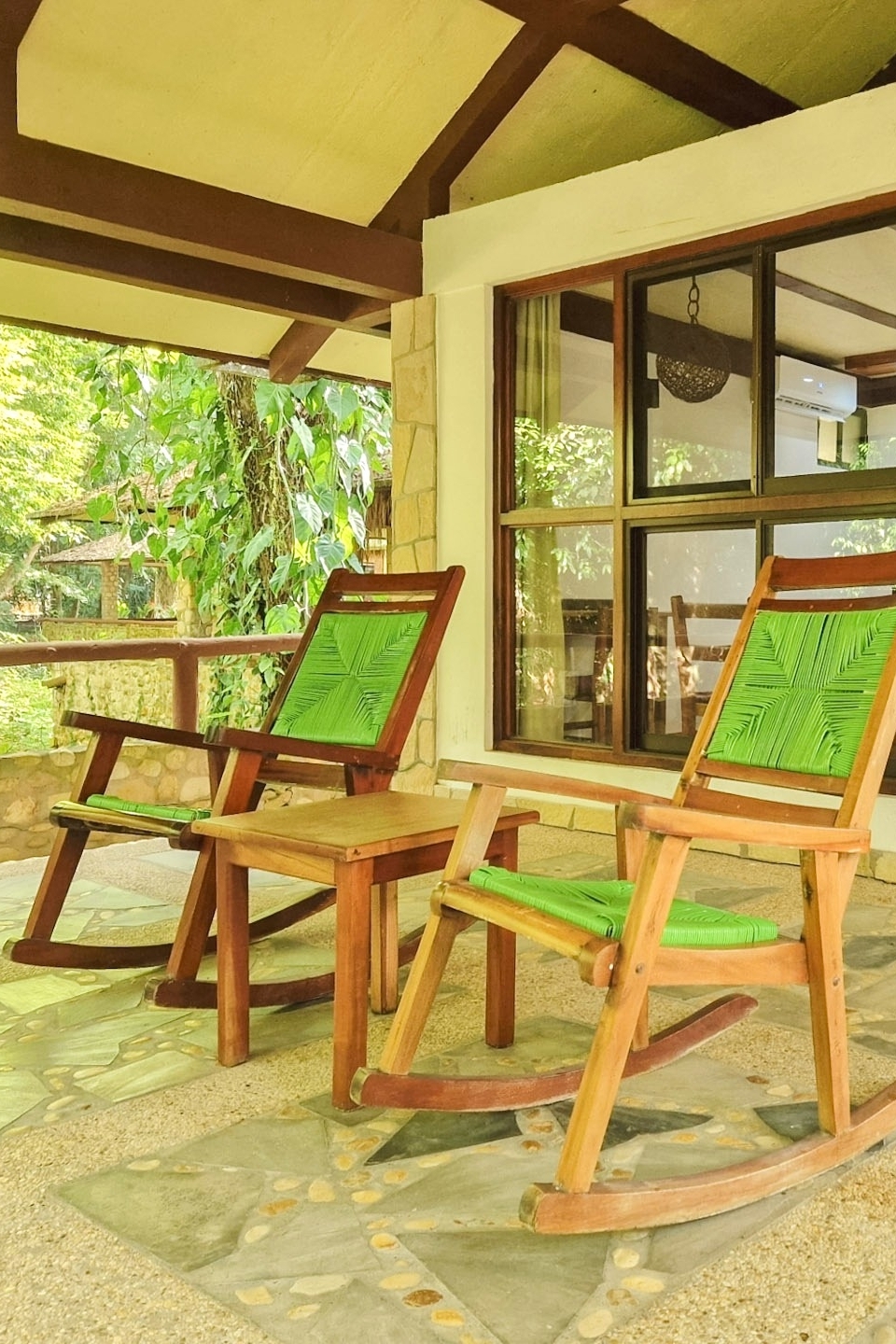 Terras van jungle-cabin Chan Kah met uitzicht Terras van jungle-cabin Chan Kah met uitzicht