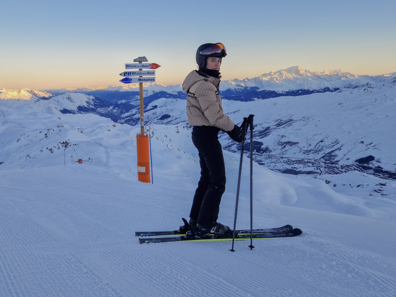 Tieners skiën Les Menuires