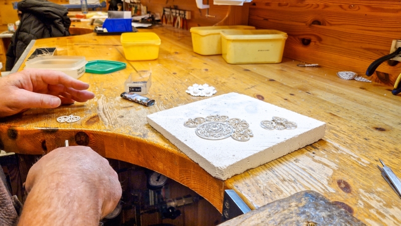 Traditioneel Noorse handwerk Brokke