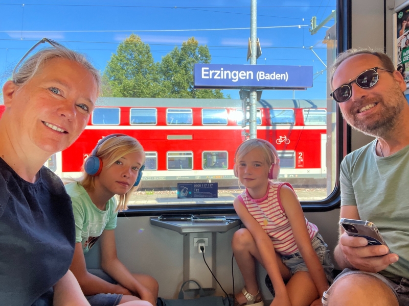 Treinen met kinderen door Zwitserland