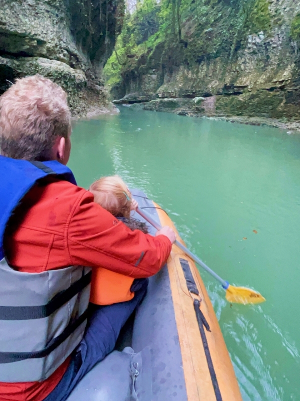 Varen in Martvili Canyon