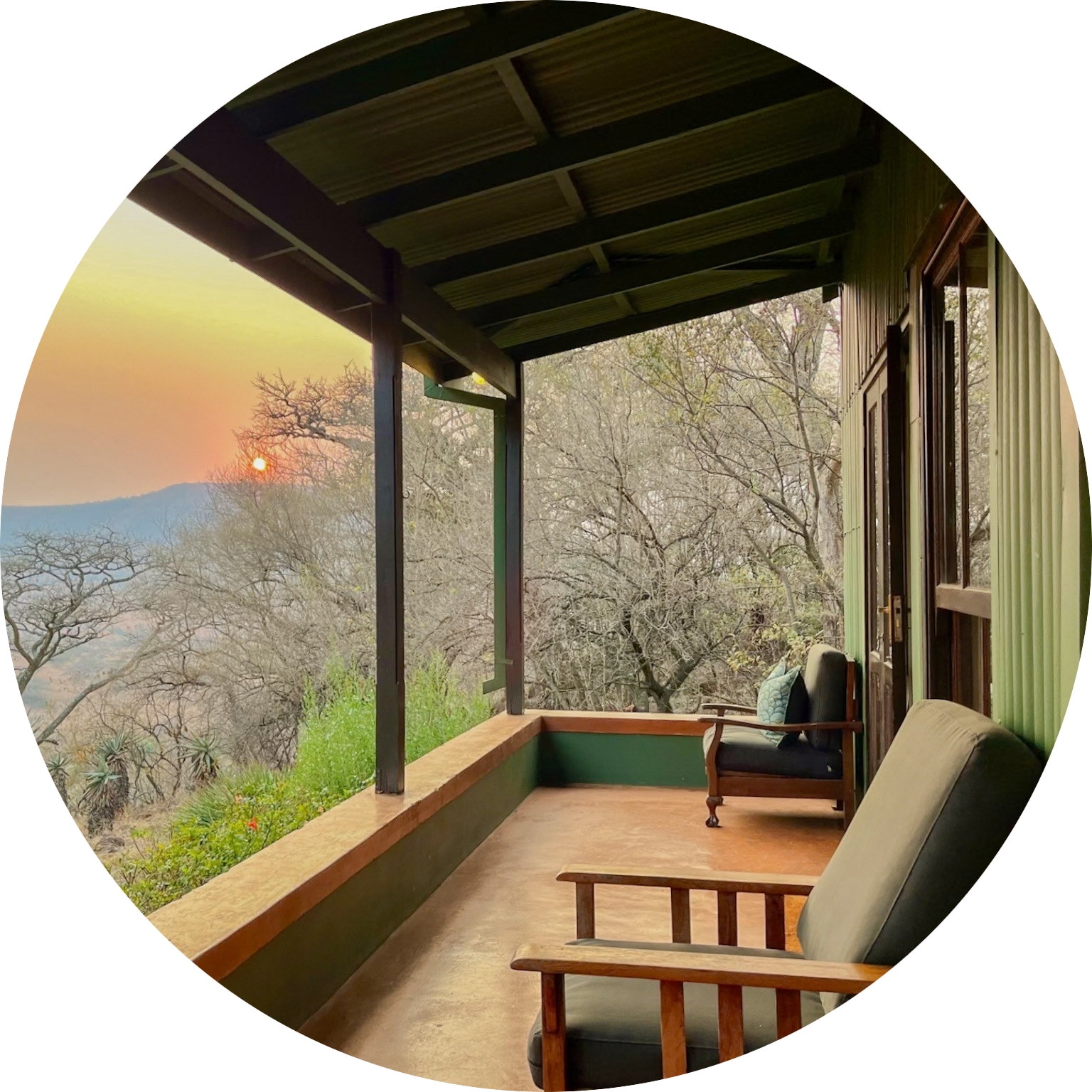 Veranda en zonsopkomst Kipling Cottage