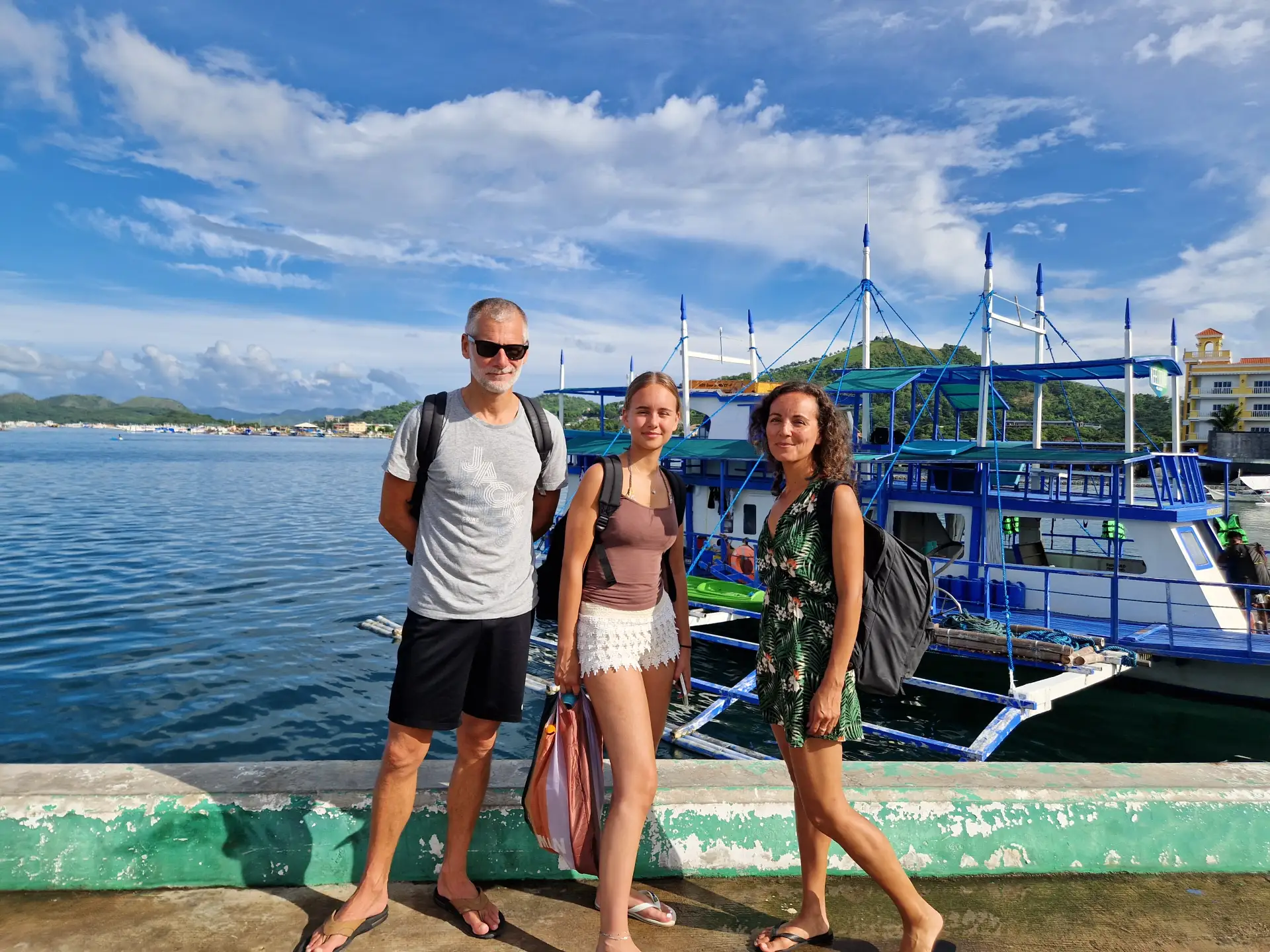 Vertrek vanuit Coron voor de expeditie naar El Nido met ons gezin