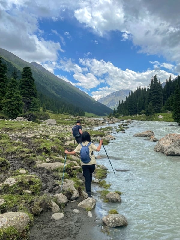 Wandelen Altyn Arashan Kirgizië