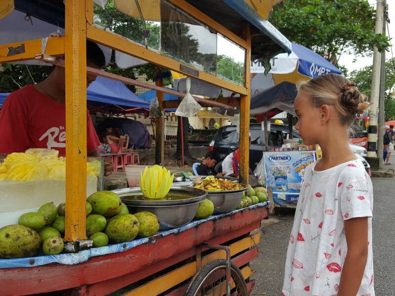 Yangon met een kind bezoeken