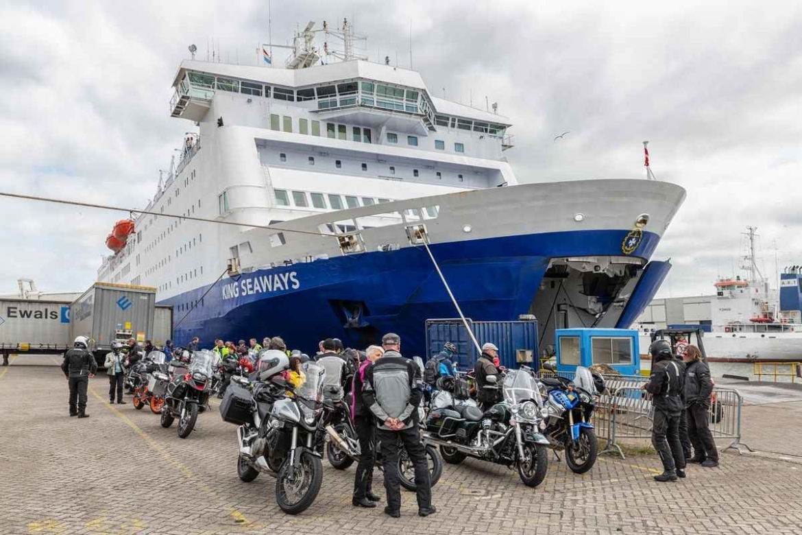 Ferry IJmuiden naar Newcastle met motorrijders