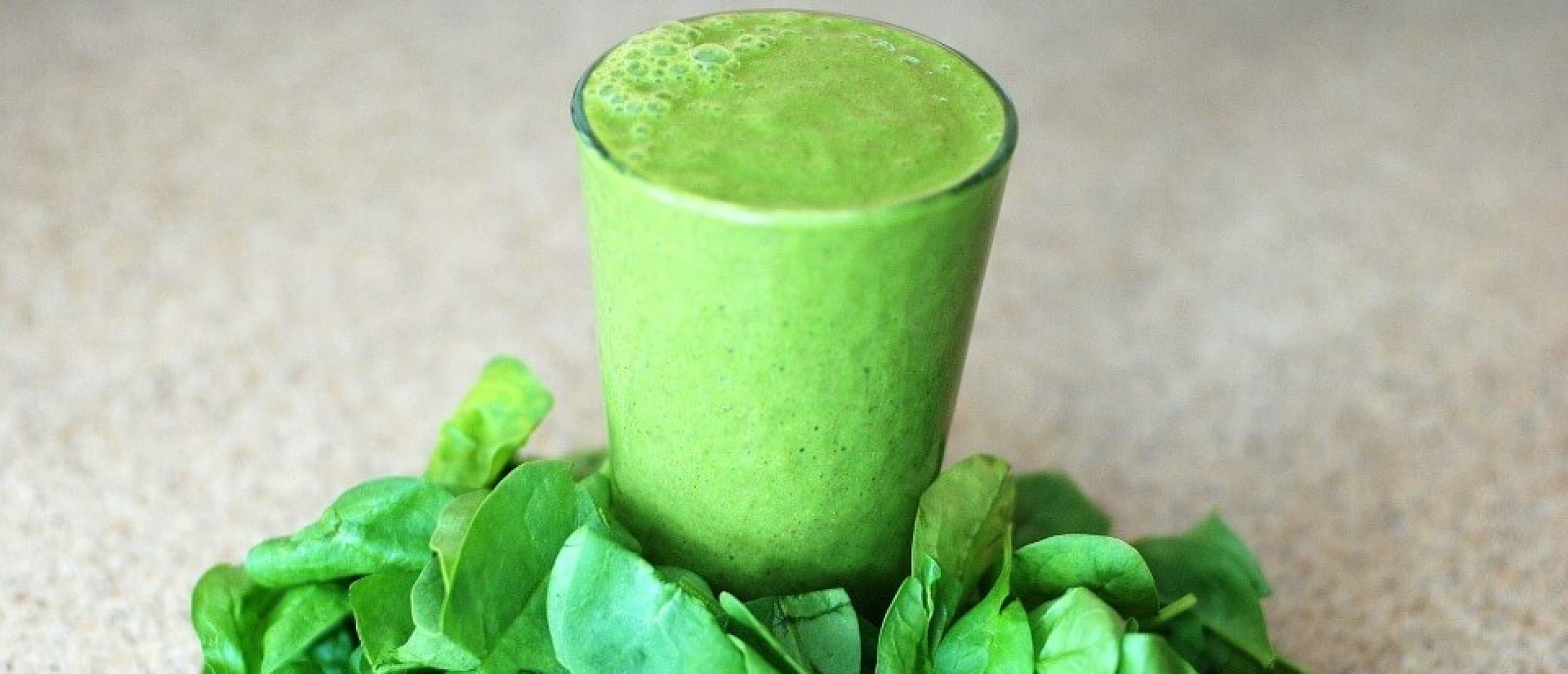Groene smoothie boordevol eiwitten en vitamines