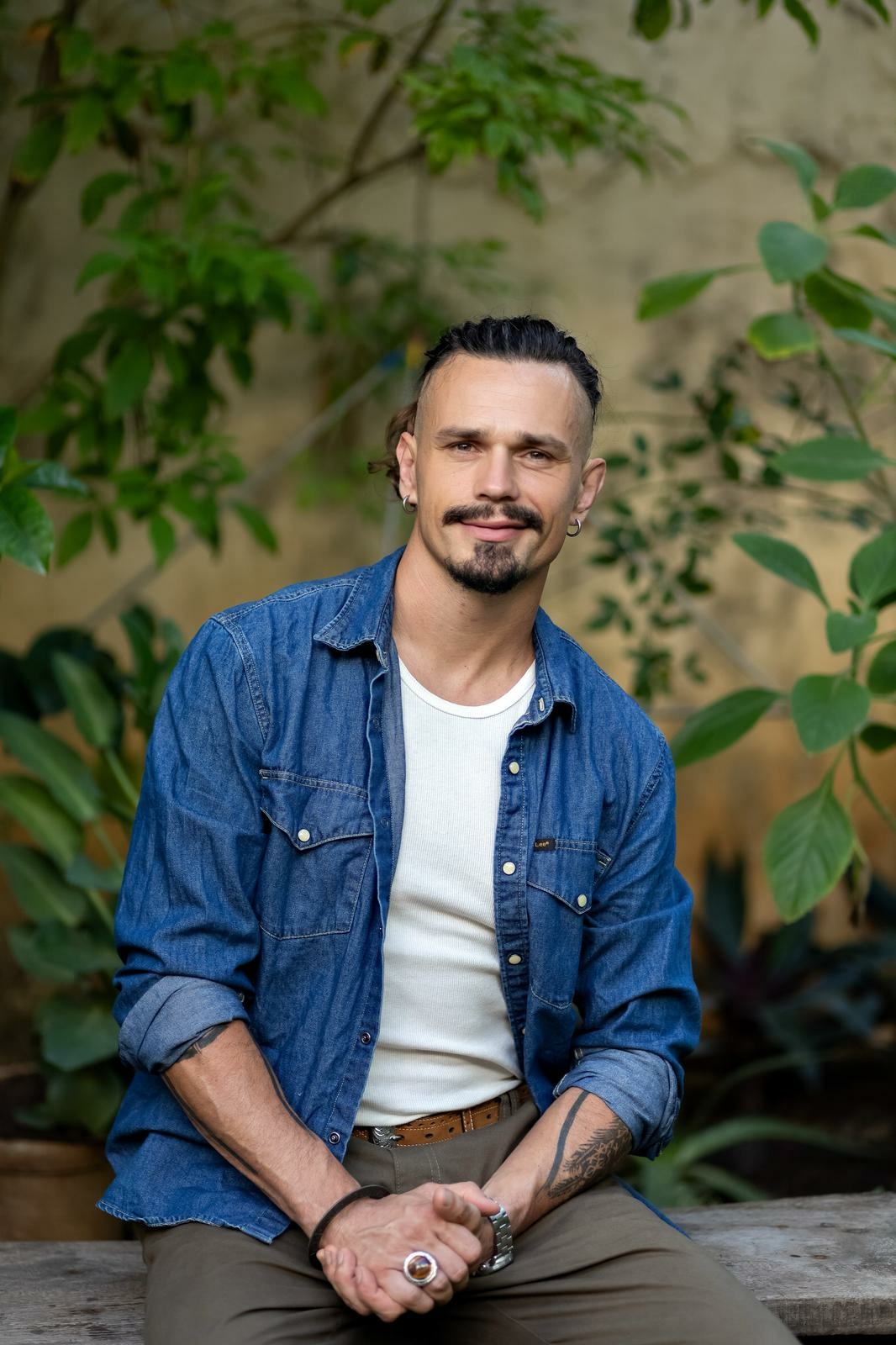 Being in relationship by Casper Veda