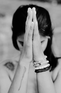 prayer pose kundalini yoga