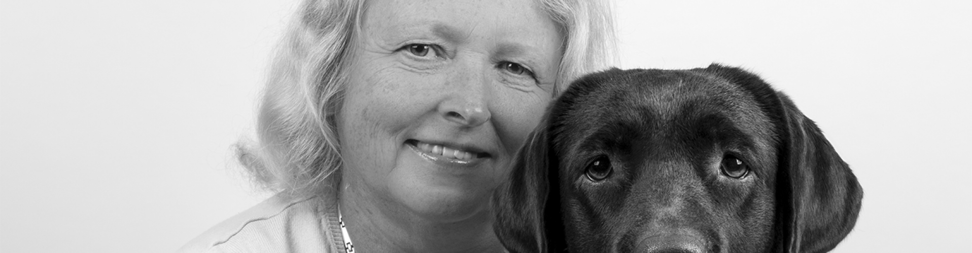 Hondentraining bij jou thuis, Coach, Auteur