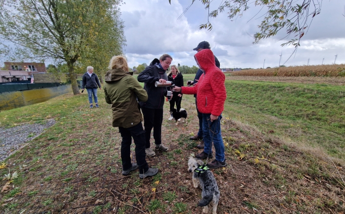 Kwispelwandeling diest