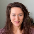 Review Angela de Haan