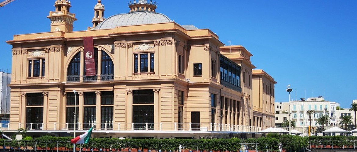 Bari: bezienswaardigheden, tips en accommodaties