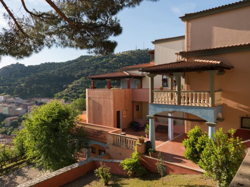 Hotel met zwembad op Oost Sardinie