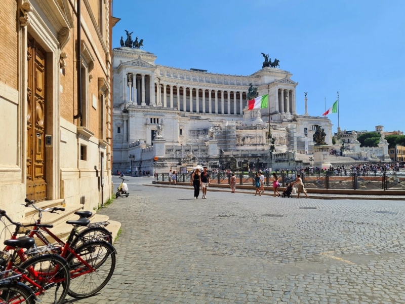 Cycling Rome with a family